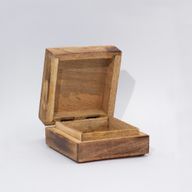 Kicsi Négyzetes Doboz 10x10x4.2cm -HOP HARE