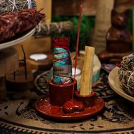Palo Santo fa, füstölő köteg és pálcika tartó - Mandala - Piros szív