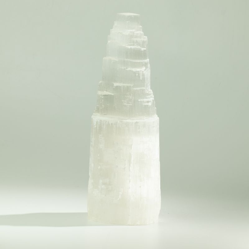 Természetes selenit toronylámpa - 25 cm