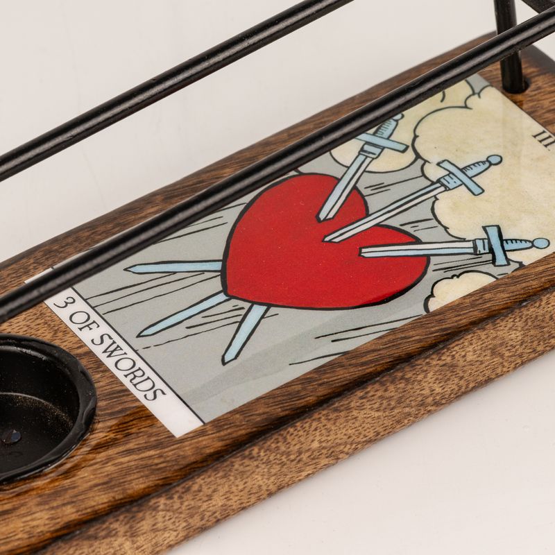 Nagy zománcozott zsályacsomó-égető tartó - 3 of Swords