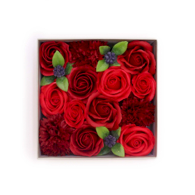 Négyzetes Doboz - Klasszikus Piros Rózsák