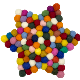 Csillag Filc Golyó Alátét - 27x27x2cm - Színes