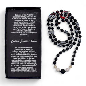 Lávakő Nyaklánc - Kapcsolat